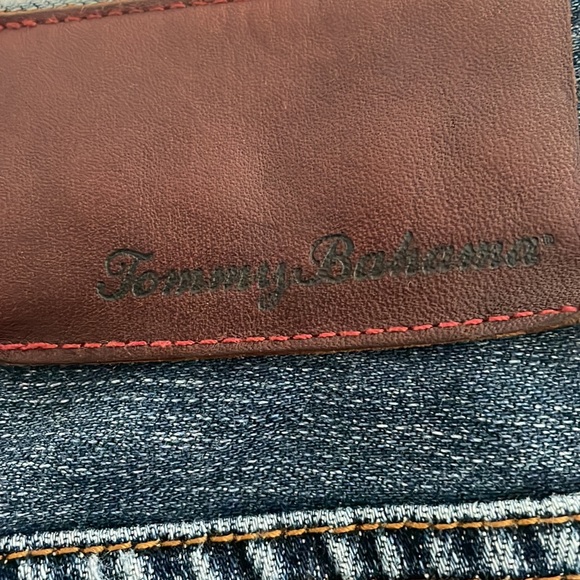 Tommy Bahama Medium-Dark Wash 5-pocket Jeans- 36/30 - Picture 13 of 15